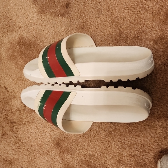 Gucci Men's Slides - Picture 13 of 16
